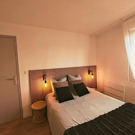 Direct Aeroport Et Centre Historique De Bordeaux Apartament Mérignac